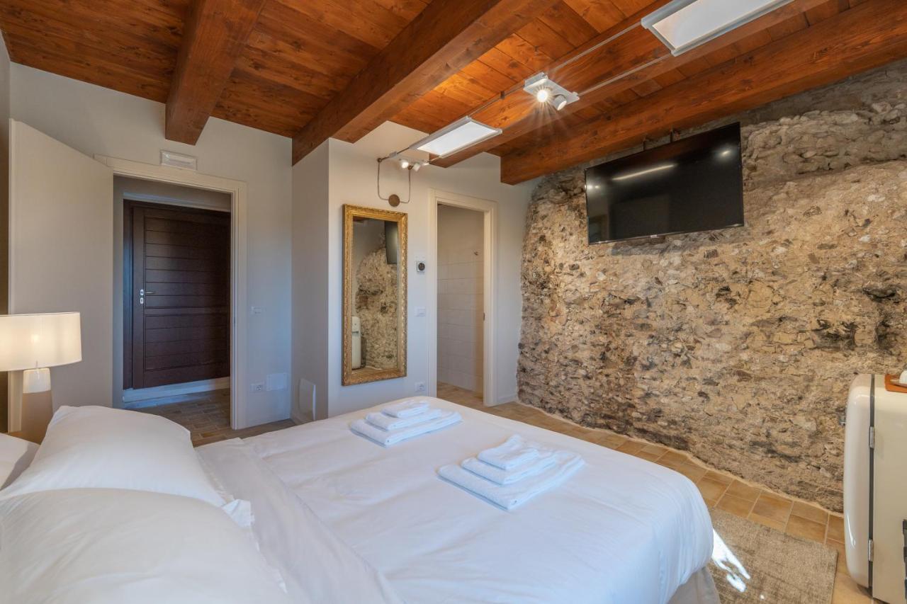 Porta Gemina History Lodge Urbisaglia Extérieur photo